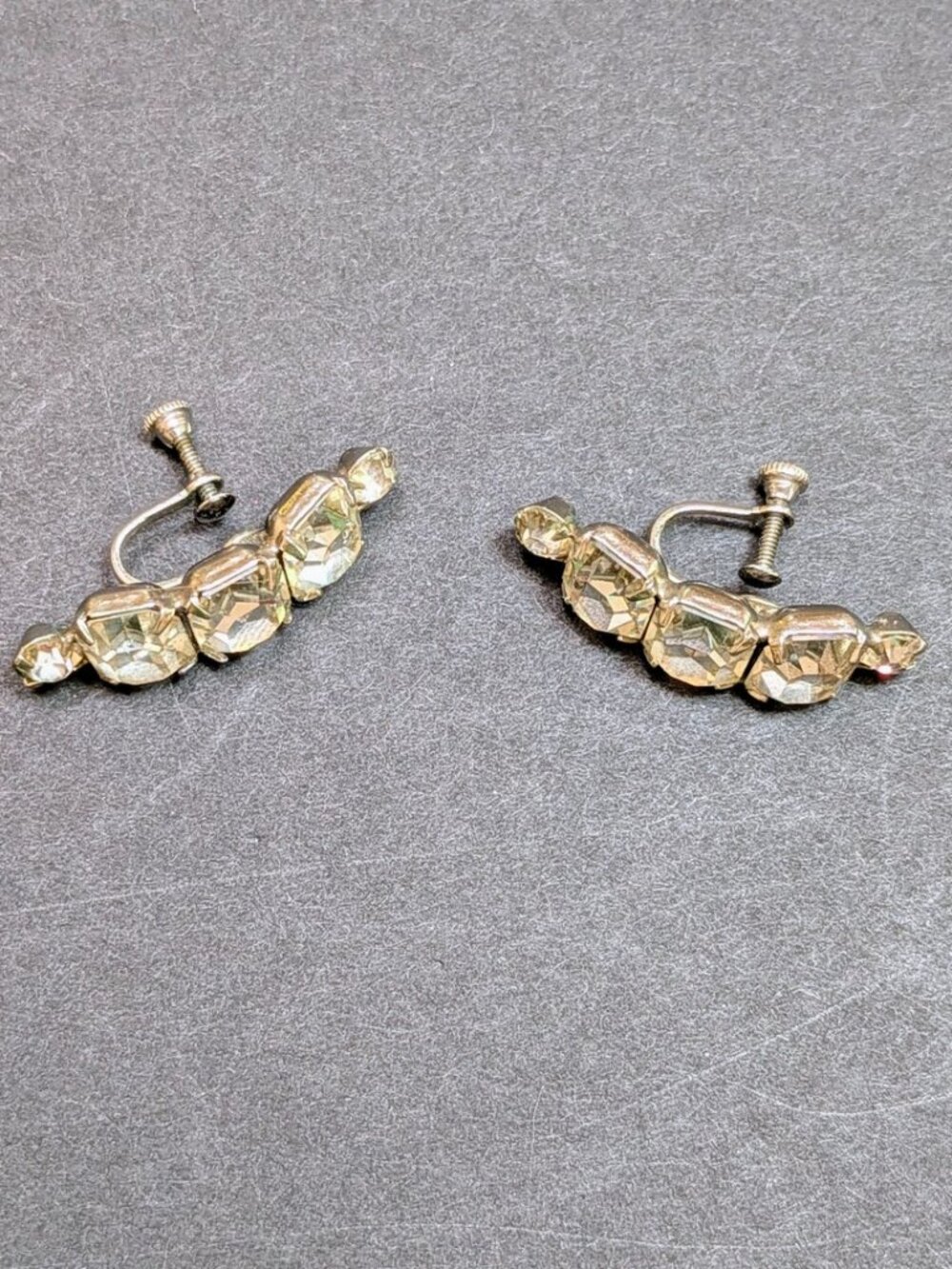 Vintage 1930s 40s Art Deco Rhinestone Screw Back Earrings